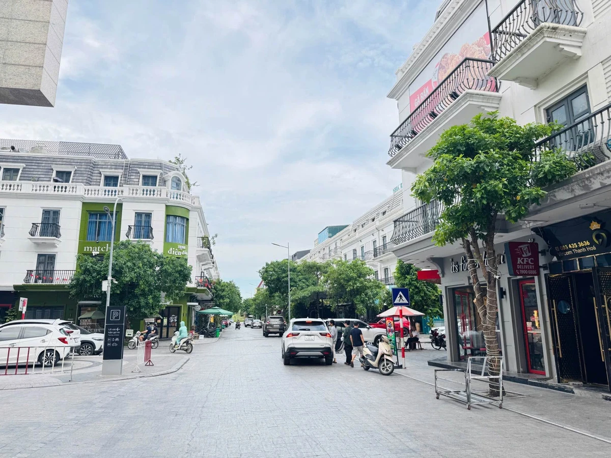 Bán shophouse Vincom Thanh Hóa 80,5m² mặt tiền 6,5m, 12 tỷ - Ảnh thu nhỏ 2