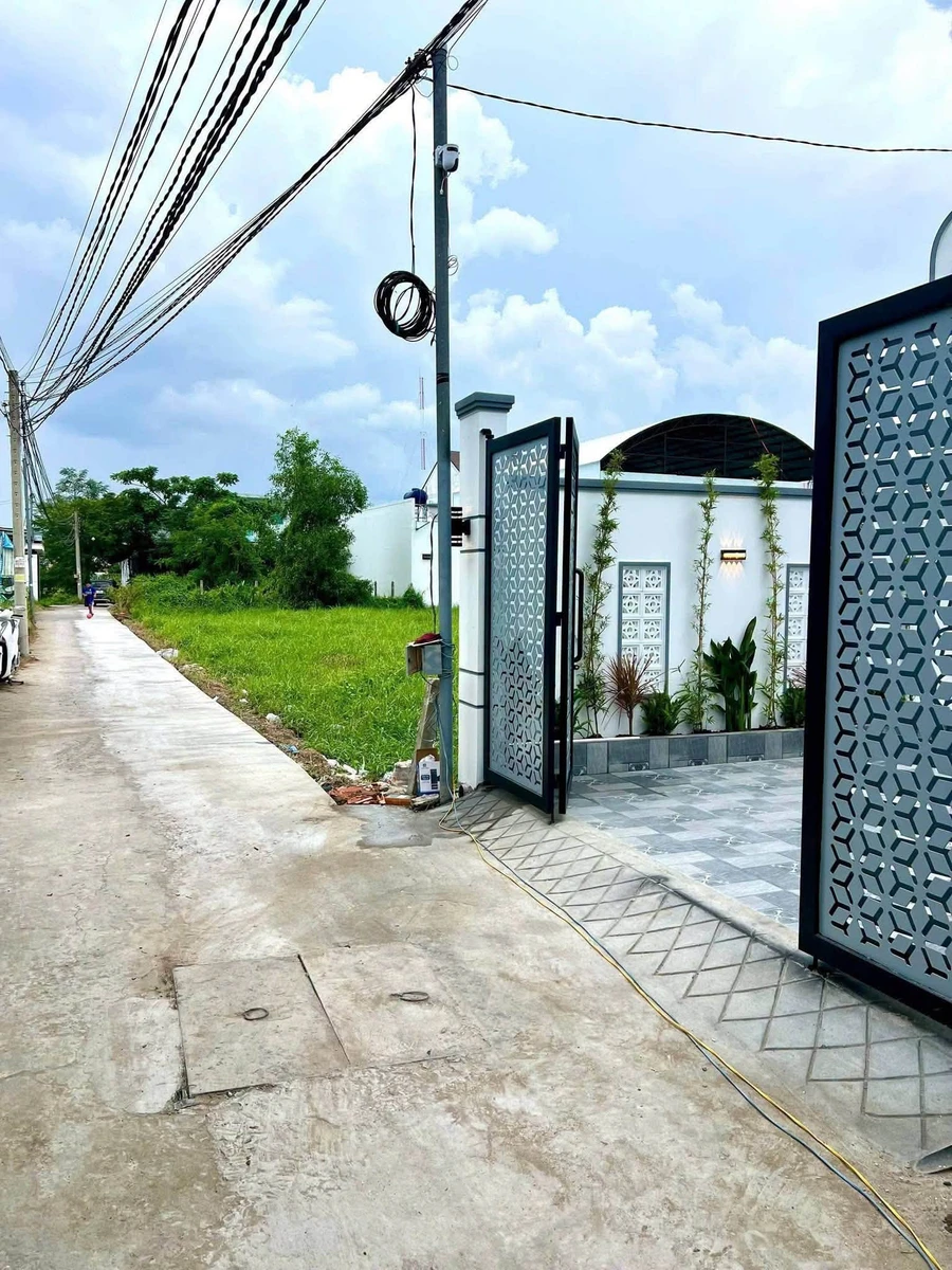 Bán nhà mới 105m2, 2PN ở hẻm thẩm mỹ viện Diva, Tân Phú - Ảnh 1