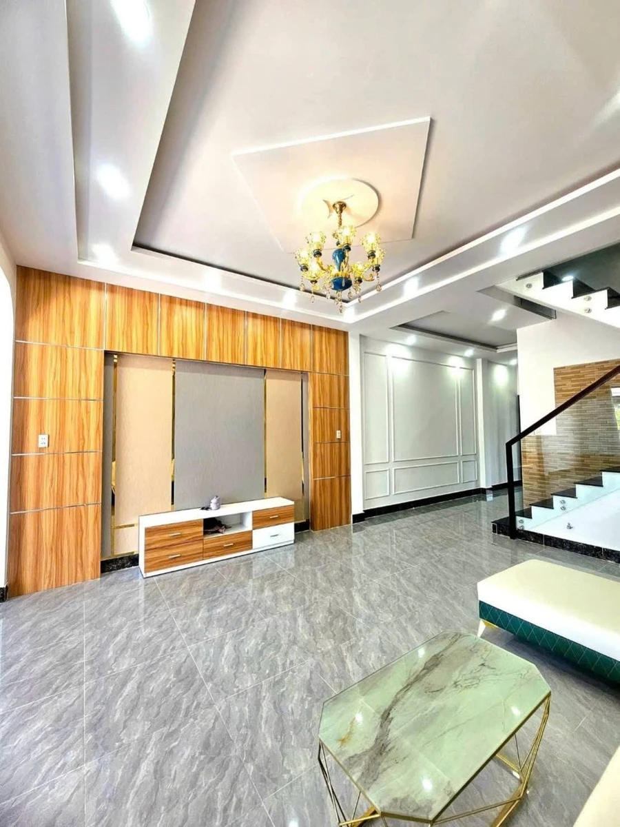 Bán nhà tân cổ điển 3PN mặt tiền Nguyễn Huy Tưởng, Rạch Giá, 85m² - Ảnh thu nhỏ 4