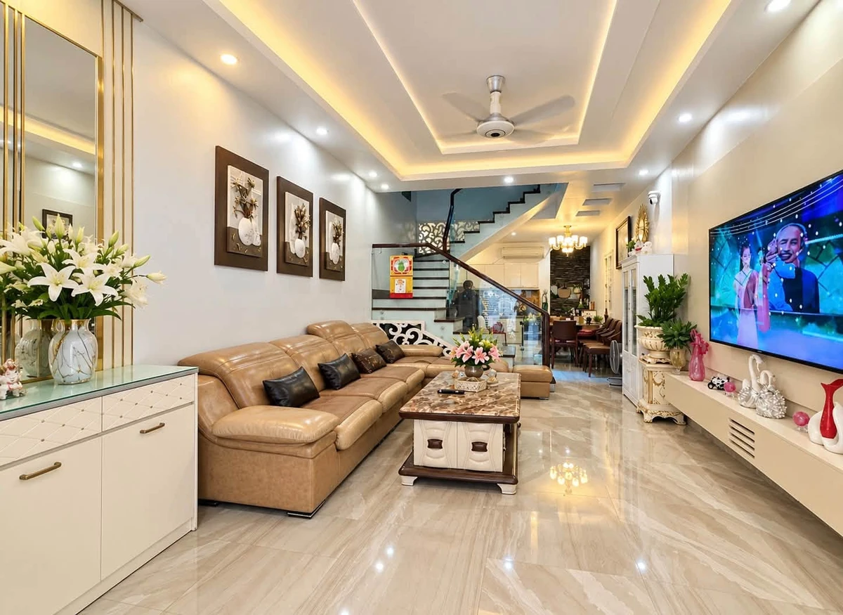Bán nhà 50m2 4 tầng 4 phòng ngủ gần Nhà Hát Lớn - Ảnh 1