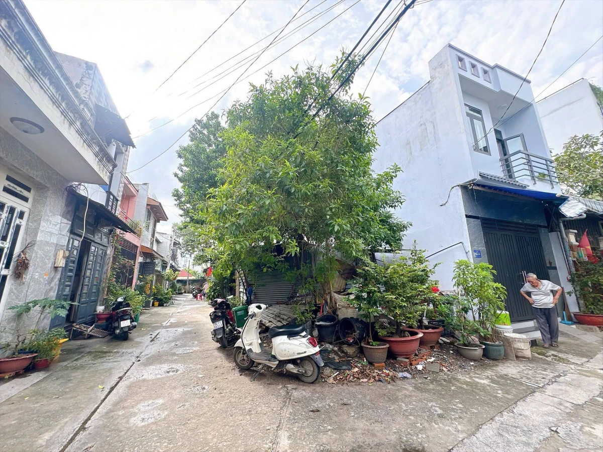 Bán đất góc 2 mặt tiền 70m² Bình Tân - Ảnh 1
