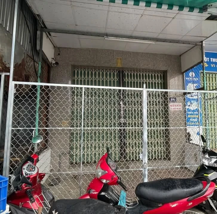 Bán nhà mặt tiền 72m² Phường 8 Quận 5, 1.8 tỷ - Ảnh thu nhỏ 3