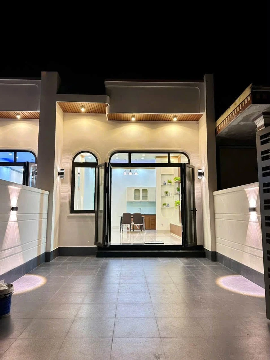 Bán nhà Tân An 100m2 2PN sân oto - Ảnh thu nhỏ 3