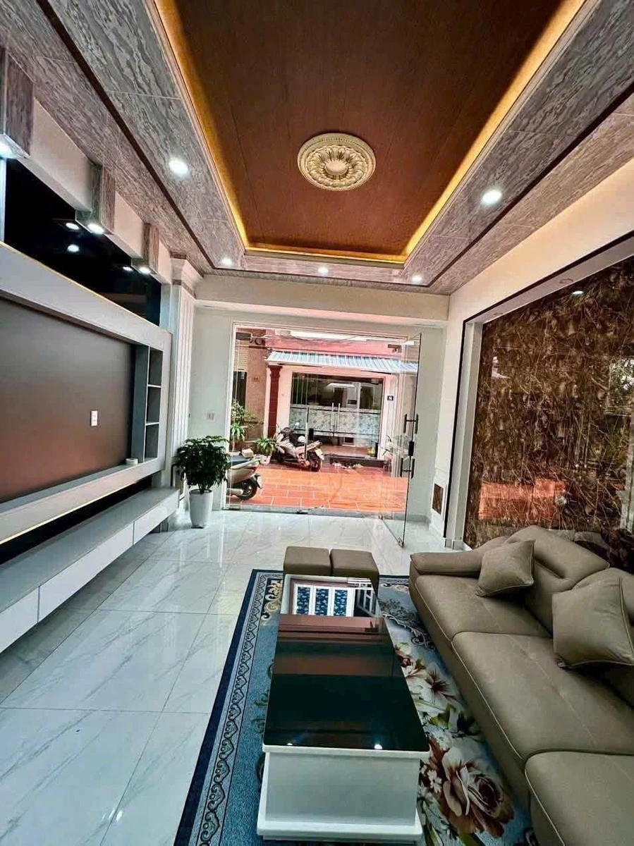 Bán nhà phố 50m2 3 tầng lô góc Đông Trung Hành 3.75 tỷ - Ảnh thu nhỏ 2