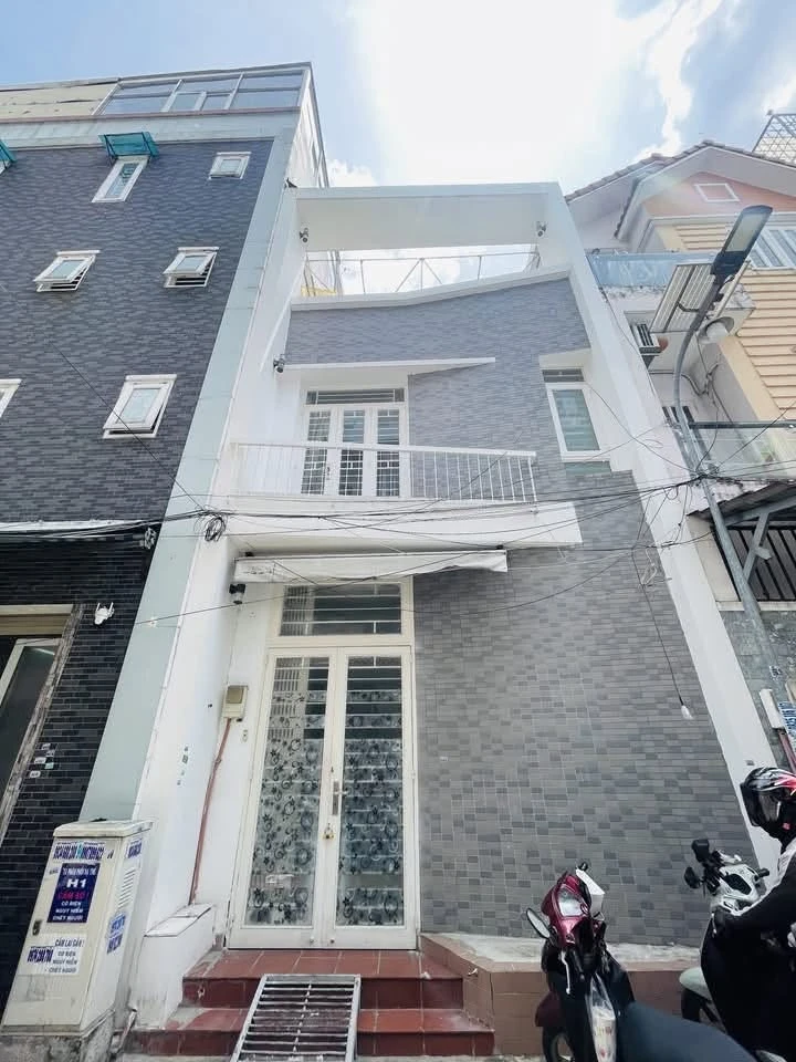 Bán nhà 3 tầng hẻm xe hơi Tân Hòa Đông, Bình Tân, 53,5m², 4PN, giá 5,9 tỷ - Ảnh 1