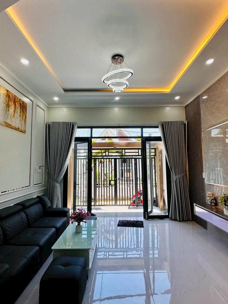 Bán nhà 4 phòng ngủ 124m² trung tâm Rạch Giá - Ảnh thu nhỏ 2