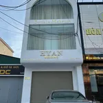 Cho thuê nhà 3 tầng 360m² đường Nguyễn Văn Cừ Quận 1 - Ảnh thu nhỏ 1