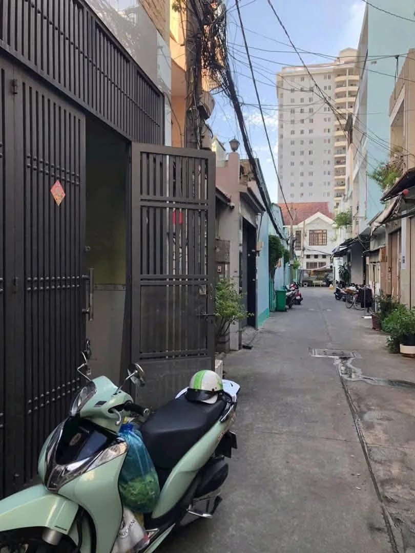 Cho thuê nhà hẻm Nguyễn Sơn, Tân Phú, 48m², 2PN, 10 triệu/tháng - Ảnh 1