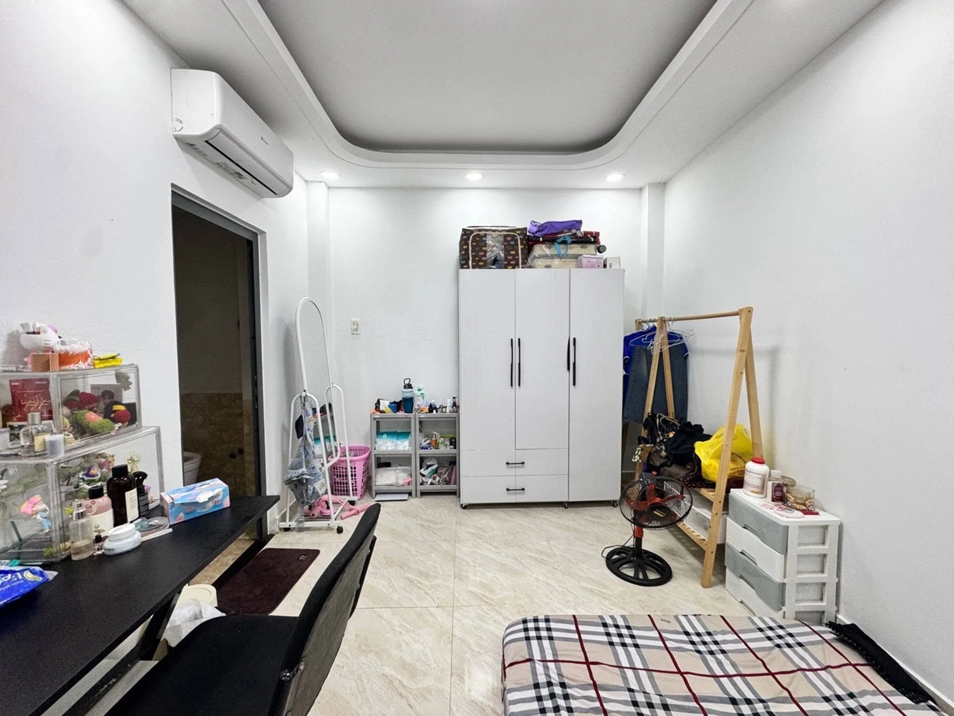 Bán nhà 5 tầng 37m² gần chợ Bà Chiểu, 7 tỷ - Ảnh 1