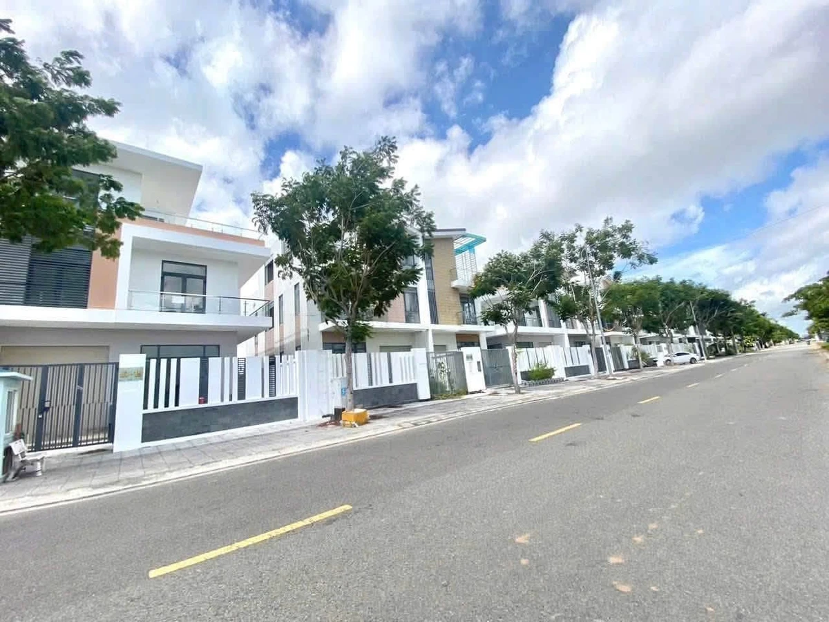 Bán biệt thự view biển 195m2 lô B7.06 KĐT Tây Bắc, Rạch Giá - Ảnh thu nhỏ 2