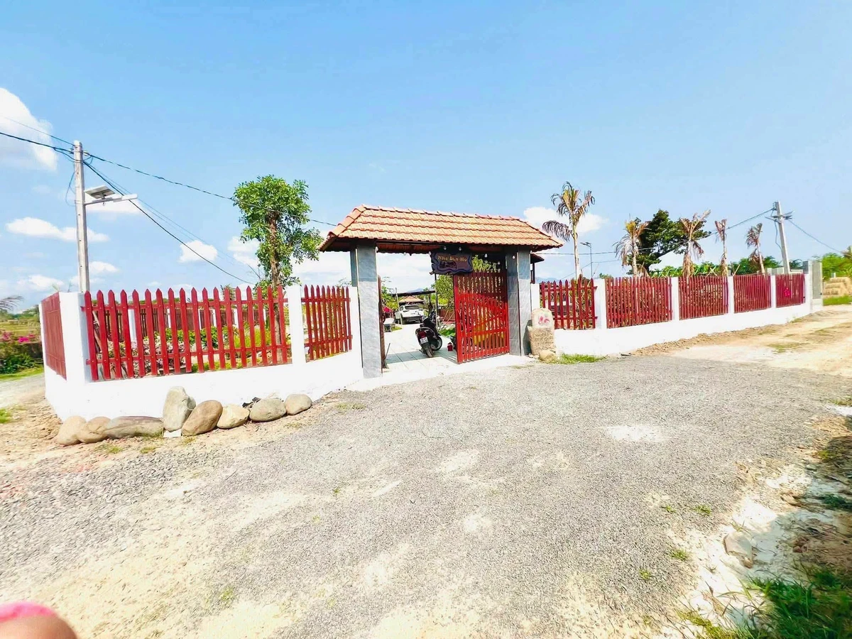 Bán lô đất góc 2 mặt tiền 750m2 Hàm Liêm Khánh Hòa - Ảnh 1