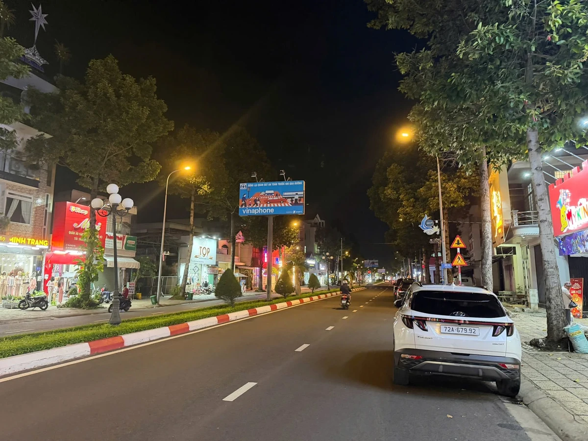 Bán nhà 1 trệt 1 lầu mặt tiền 125m2 Bà Rịa - Ảnh thu nhỏ 5