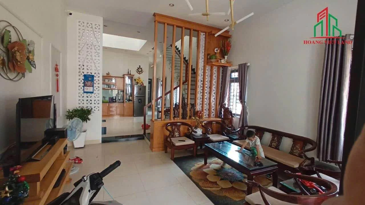 Bán nhà 1 mê kiên cố mặt tiền Tôn Thất Tùng 115m², 8,6 tỷ - Ảnh 1