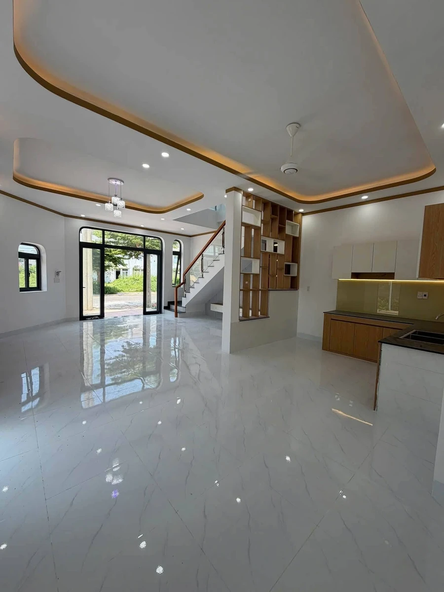 Bán nhà lầu hoàn thiện 3 phòng ngủ 100m² Bình Chánh 2.3 tỷ - Ảnh thu nhỏ 3