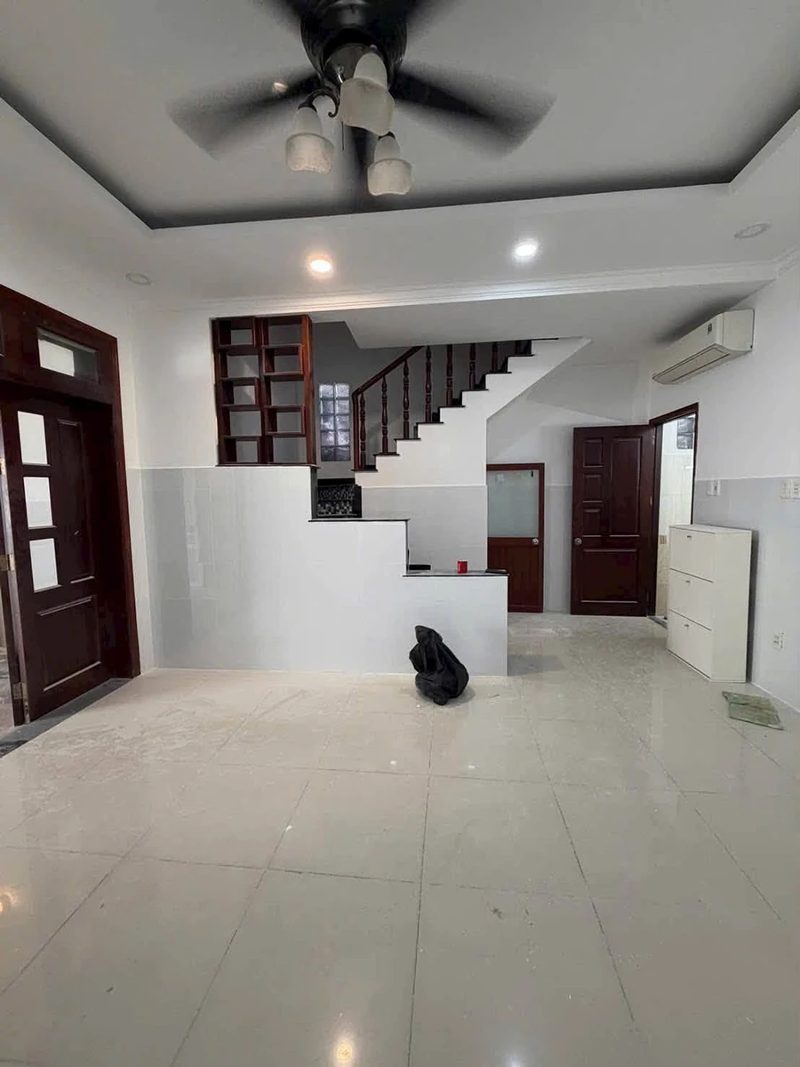 Cho thuê nhà nguyên căn 2PN Nguyễn Hữu Cảnh, Bình Thạnh 16 triệu/tháng - Ảnh 1
