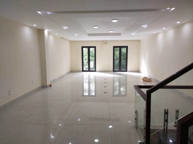 Cho thuê nhà 4 tầng Vinhomes 90m2, 20 triệu/tháng
