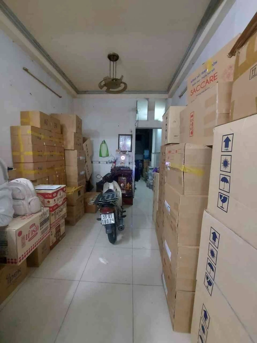 Bán nhà 4 tầng 82m2, 4PN 5WC, sổ hồng riêng, đường Hậu Giang, Quận 6 - Ảnh 1