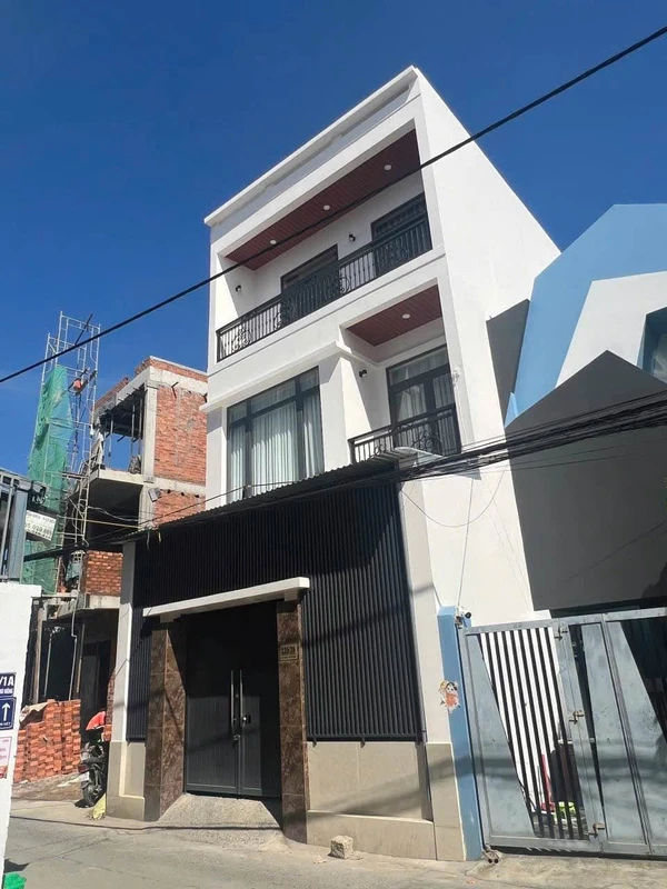 Bán nhà 2 tầng mới xây 65,5m² Nha Trang