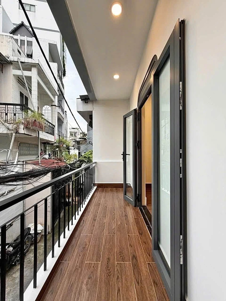 Bán nhà hẻm xe hơi Lạc Long Quân 29m2 2 tầng 2PN, Phường 10, Tân Bình, giá 4,86 tỷ - Ảnh thu nhỏ 4