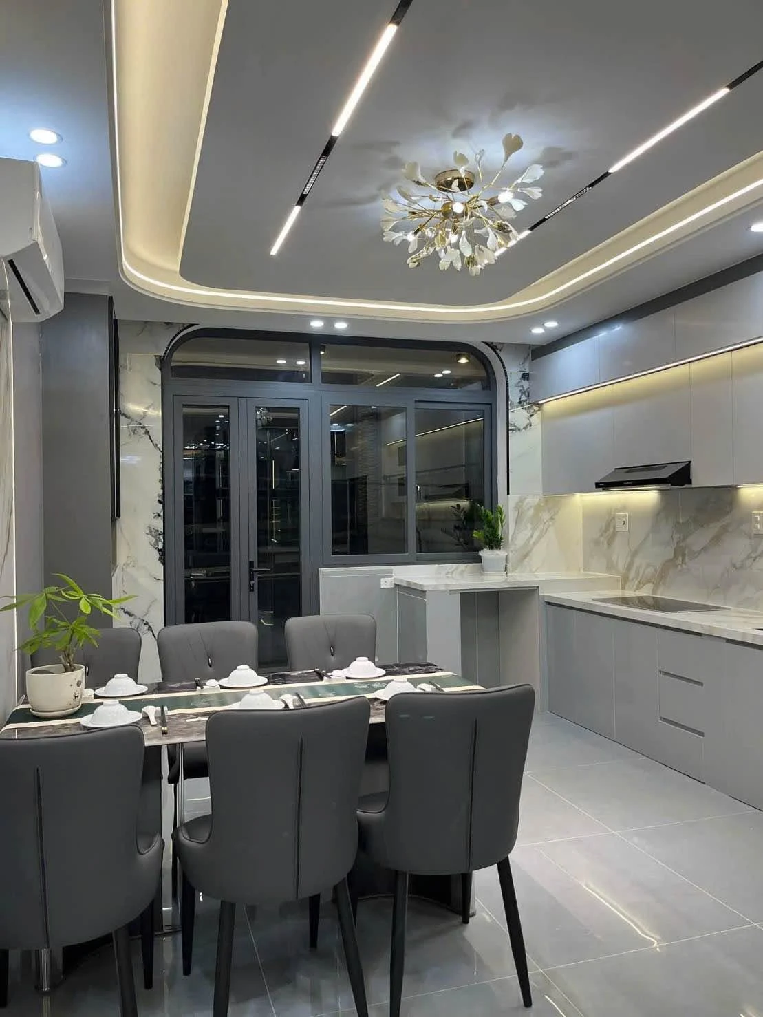 Bán nhà 5 tầng thang máy 4x18m, 4PN 6WC, nội thất full, Trường Chinh, Tân Thới Nhất, Quận 12 - Ảnh 1