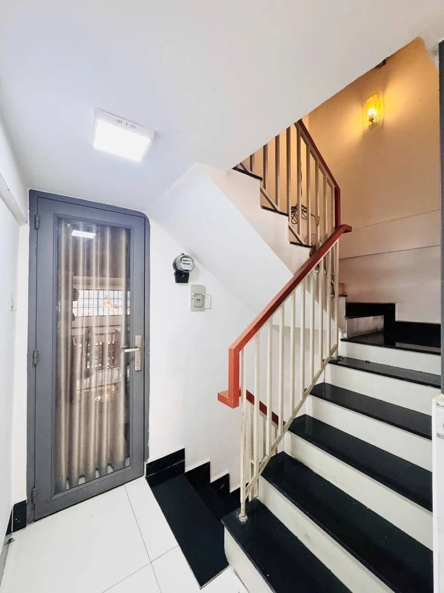 Bán nhà phố 40m2, 5 phòng ngủ, Lạc Long Quân, Quận 11 - Ảnh thu nhỏ 4