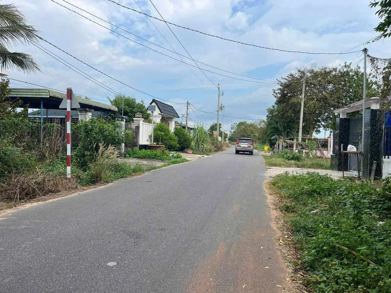 Bán đất 3.300m2 trung tâm phường Hắc Dịch, Phú Mỹ, giá 5 tỷ