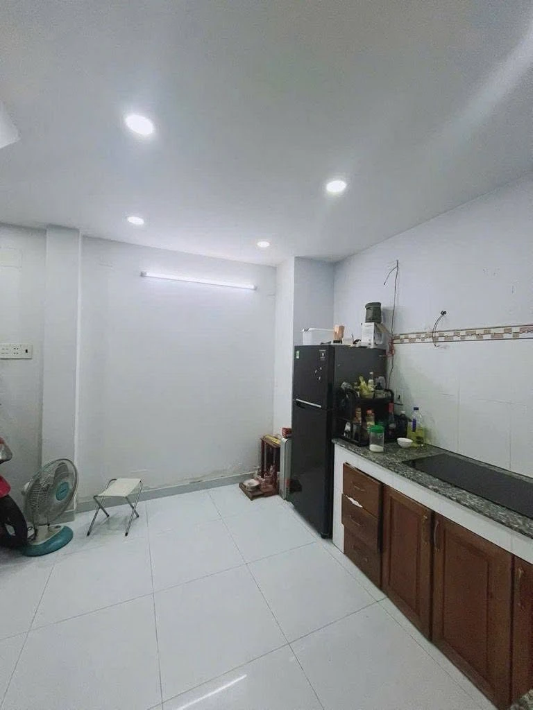 Bán nhà 35m2, 5 tầng 5 phòng ngủ gần Hàng Xanh Bình Thạnh - Ảnh thu nhỏ 4