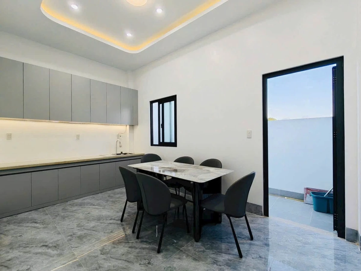 Bán nhà 1 trệt 1 lầu 89m² Rạch Giá 2 tỷ 650 triệu - Ảnh thu nhỏ 5