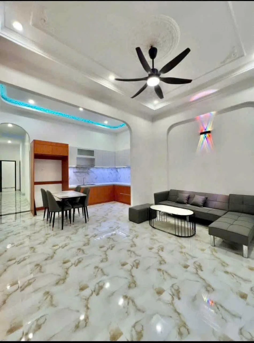 Bán nhà C4 mới full nội thất 102m2, 3 phòng ngủ tại Phong Nẫm, Phan Thiết - Ảnh thu nhỏ 2