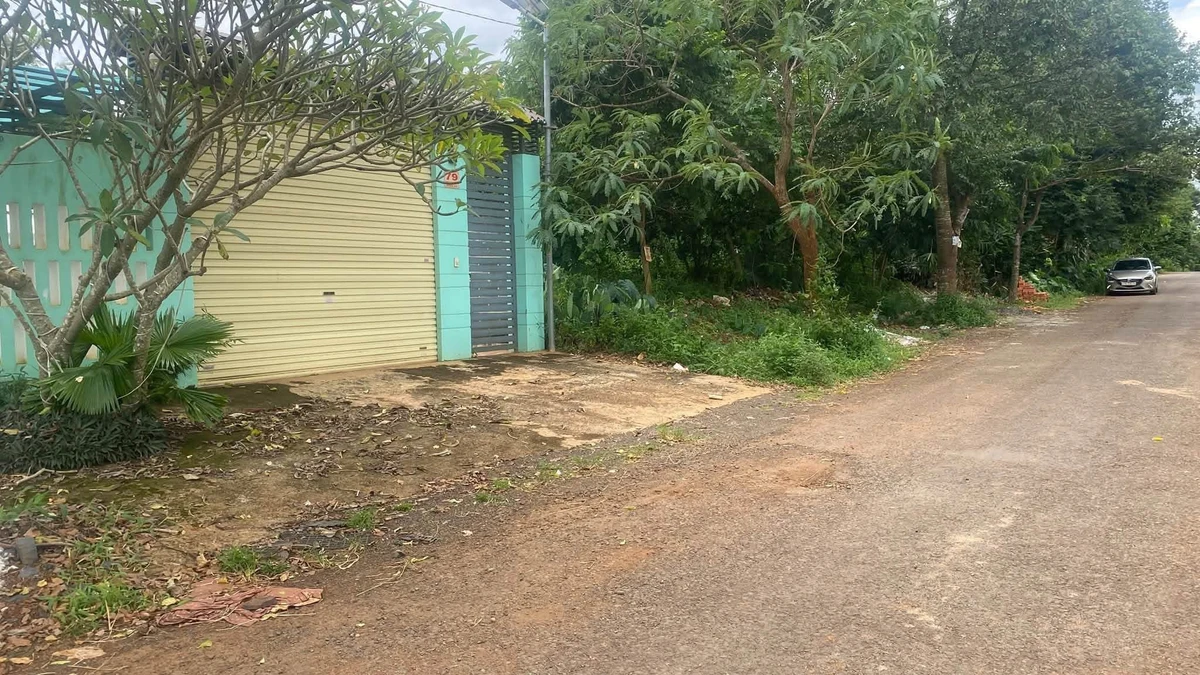Bán đất mặt tiền trục lộ 4 Buôn Ky 540m2, tách được 2 lô, Phường Thành Nhất, Đắk Lắk - Ảnh thu nhỏ 3