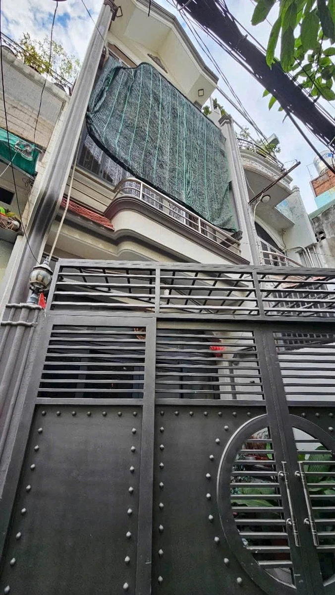 Bán nhà 3 tầng Quận 3, 63m2, 8,4 tỷ - Ảnh 1