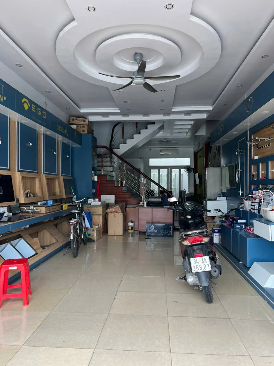 Bán nhà 3 tầng mặt tiền Trường Chinh, Tân Bình, 79m2 sàn 235m2 - Ảnh 1