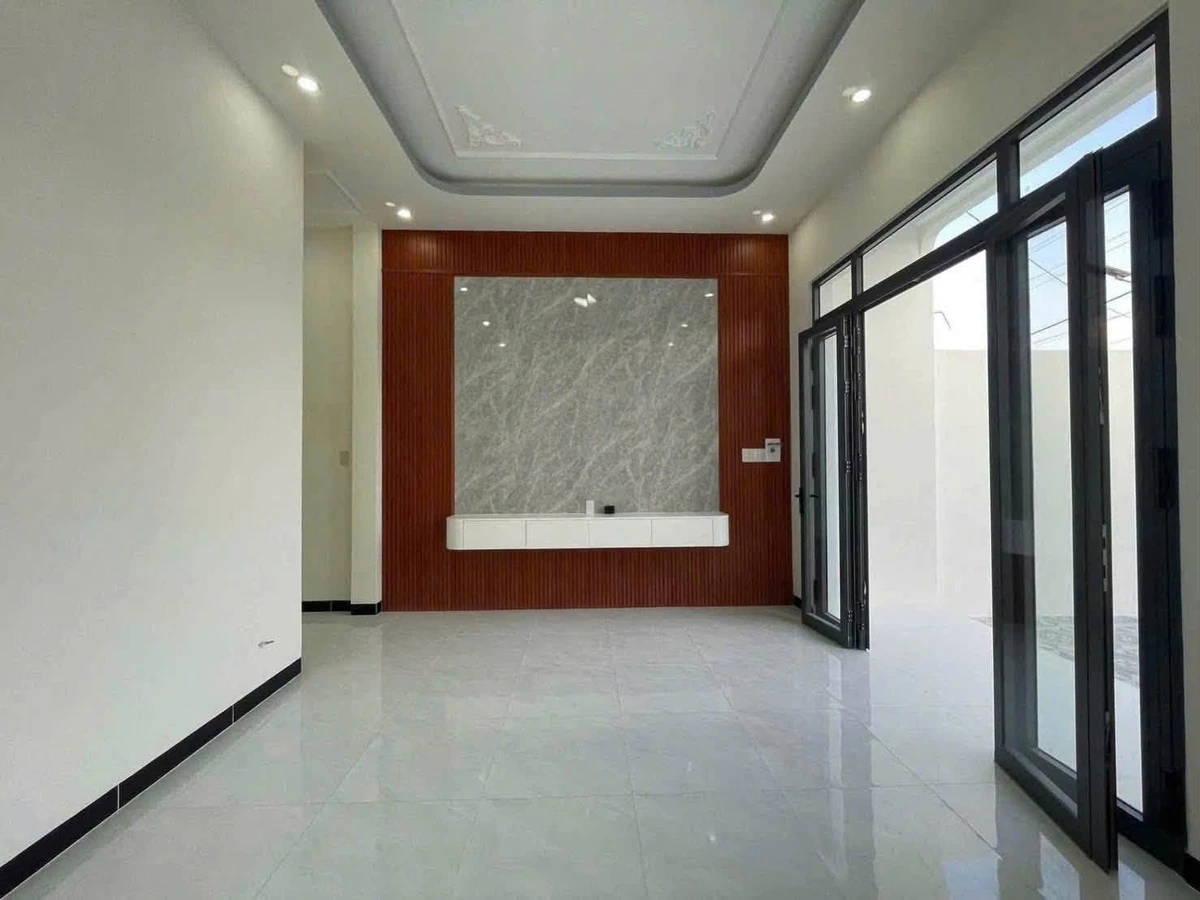 Bán nhà mặt tiền Văn Lang, 5x20m, 2PN, Nhà Bè - Ảnh thu nhỏ 4