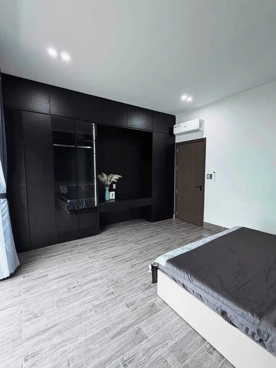Bán nhà 3 mê tân cổ điển 220m² MT Nguyễn Chích Đà Nẵng - Ảnh thu nhỏ 4