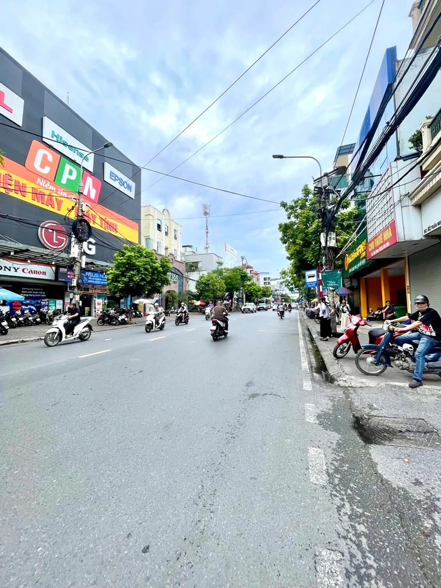 Bán nhà mặt phố Trần Nguyên Hãn 105m2, 7 tầng, thang máy, 15 tỷ - Ảnh 1