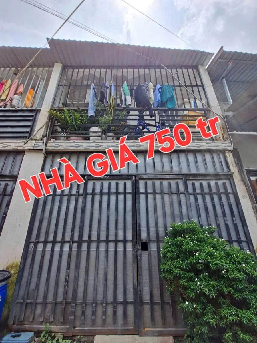 Bán nhà 1 trệt 1 lầu 40m2 full thổ cư giá 750 triệu tại Thái Hòa, Bình Dương - Ảnh 1