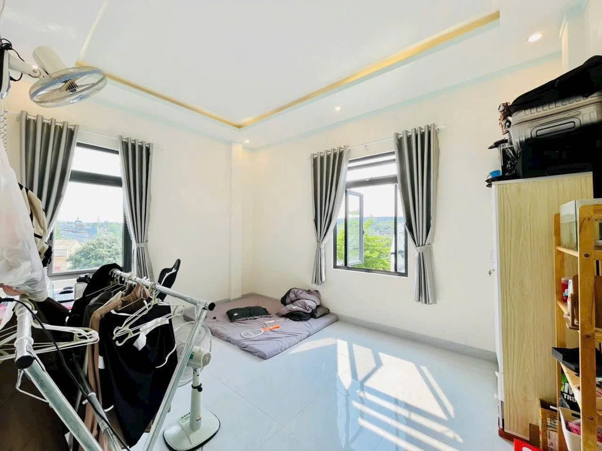 Bán nhà mê lửng kiên cố 94,6m² hẻm 118 Y Nuê, Buôn Ma Thuột giá 3,1 tỷ - Ảnh thu nhỏ 5
