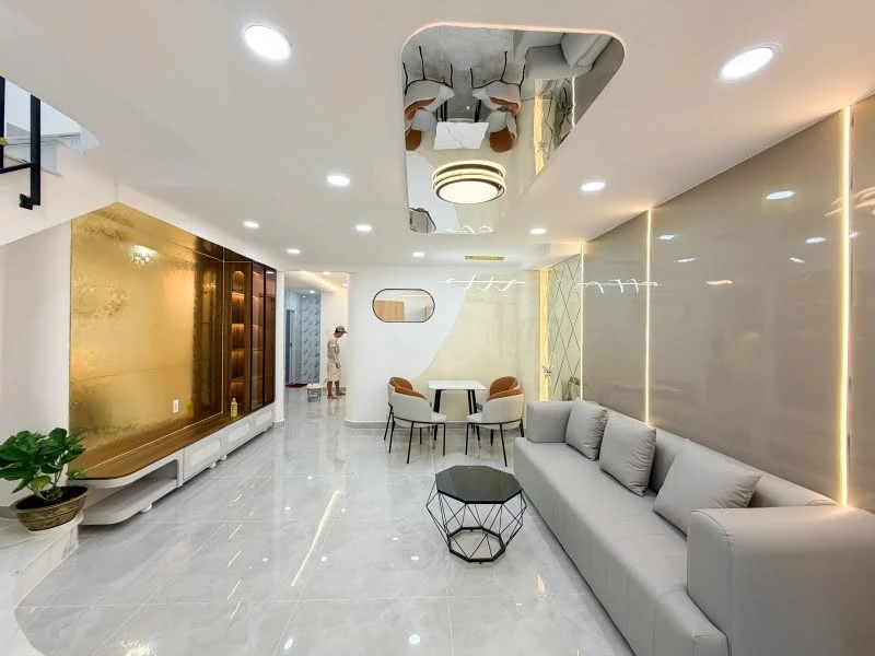 Bán nhà phố 55m² 4PN sát Landmark 81, Bình Thạnh, 7.85 tỷ - Ảnh 1