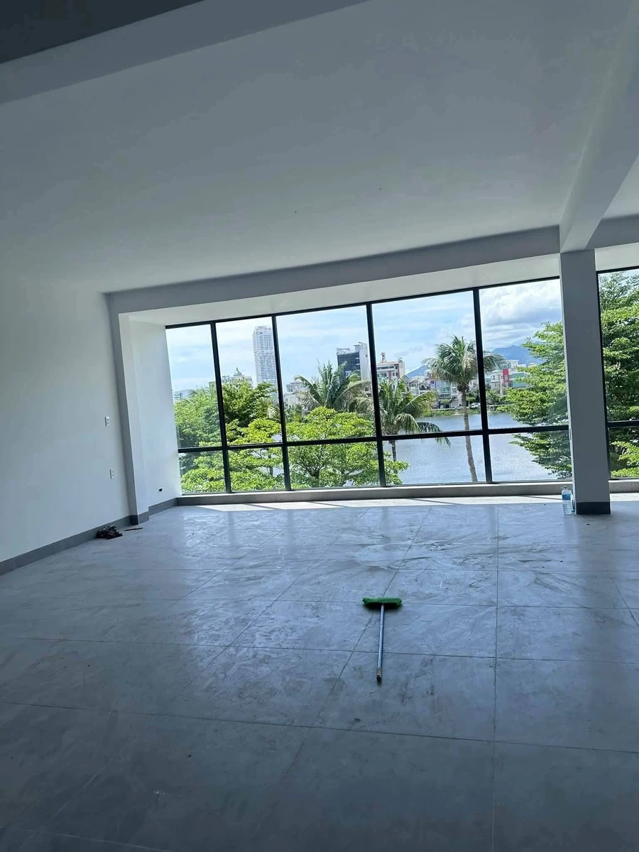 Cho thuê nhà 3 tầng view hồ 280m² Quy Nhơn - Ảnh thu nhỏ 2