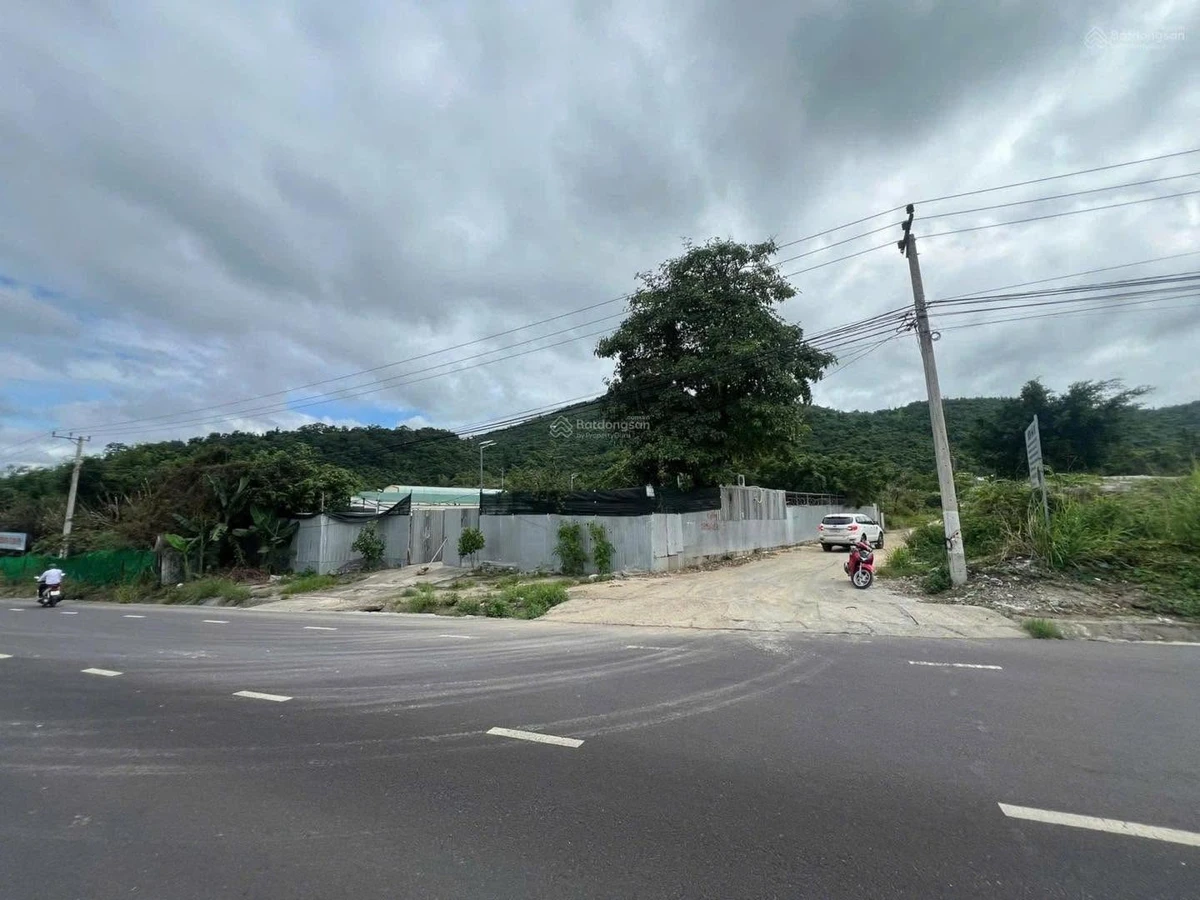 Bán lô đất góc 2 mặt tiền 528.7m² Nha Trang - Ảnh 1