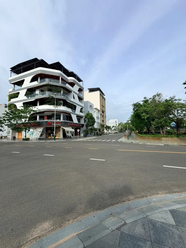 Cho thuê mặt bằng kinh doanh góc 2 mặt tiền 414m2 phố biển Ocean Dunes, Phú Thuỷ, Phan Thiết