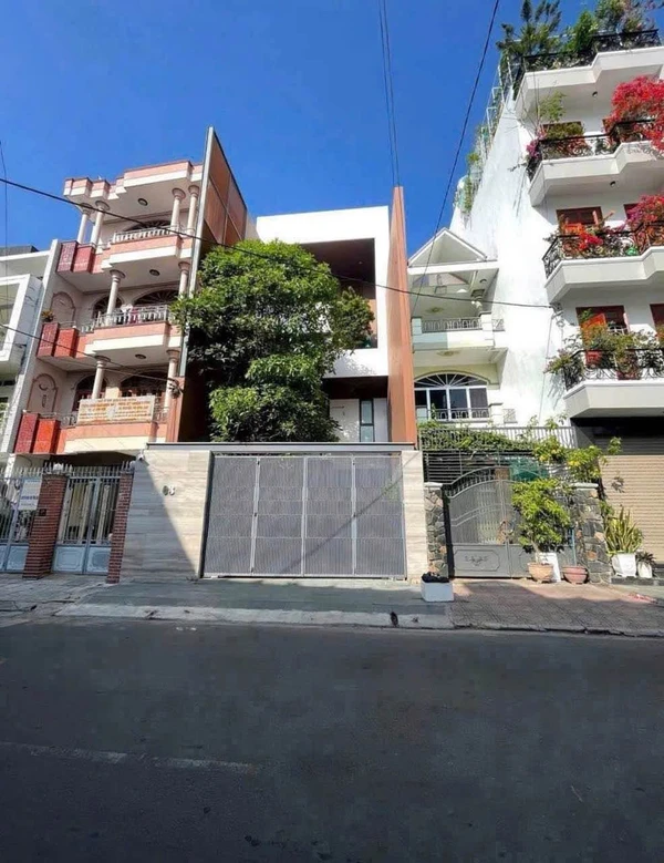 Bán nhà 4 tầng Lê Quý Đôn Nha Trang 188m², 31 tỷ