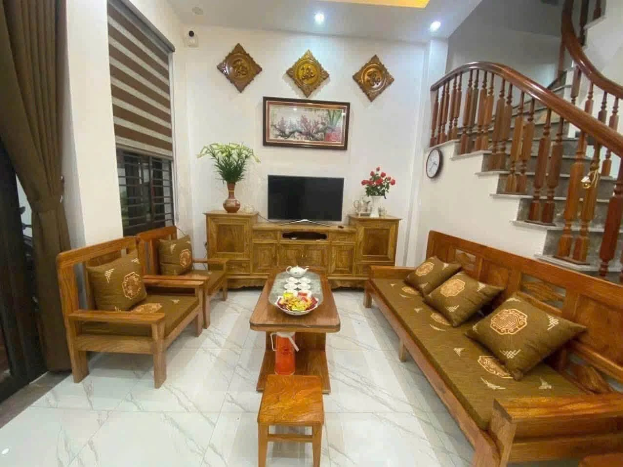Bán nhà 3 tầng 52m² Việt Hoà, Hải Phòng 2,35 tỷ - Ảnh 1