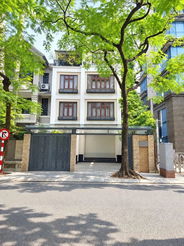 Cho thuê mặt bằng kinh doanh Thuỷ Khê 600m², 99 triệu/tháng