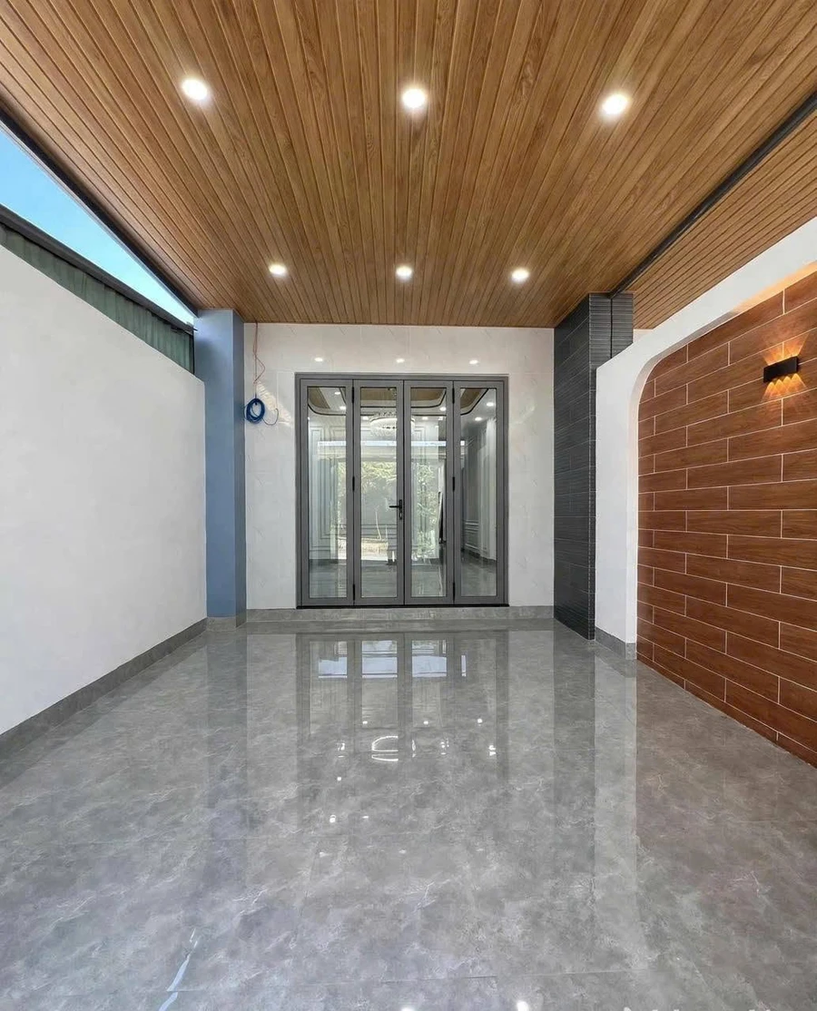 Bán nhà 3PN, 110m² nhánh Ô Tô Nguyễn Trung Ngạn, Rạch Giá, 2.29 tỷ - Ảnh thu nhỏ 2
