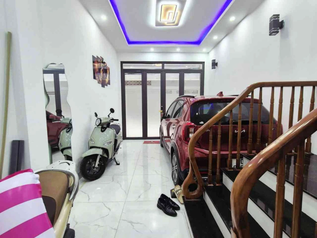 Bán nhà 5 tầng 33m2 đường Láng, Hà Nội, giá 9 tỷ - Ảnh thu nhỏ 2