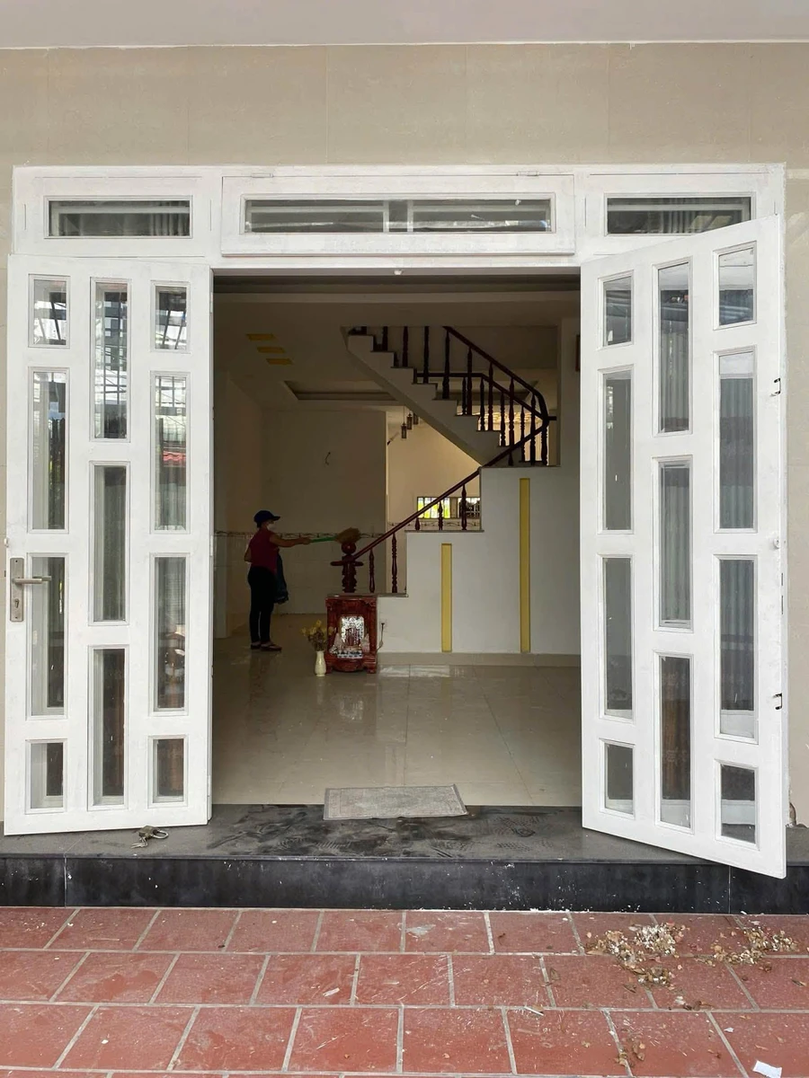 Bán nhà 3 tầng 81m² sổ hồng riêng hoàn công, Tăng Nhơn Phú B, Quận 9 - Ảnh thu nhỏ 2