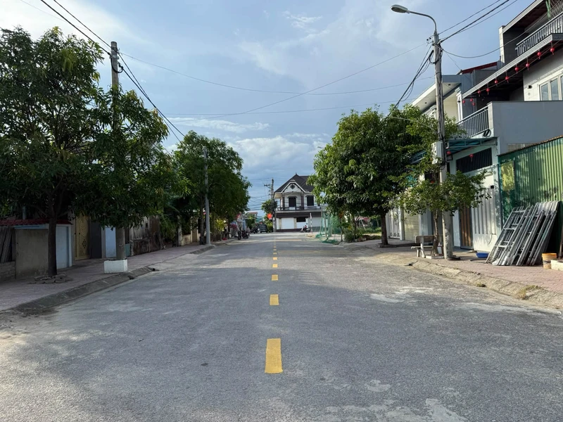 Bán đất kinh doanh 131.8m2 mặt đường 15m Vinh