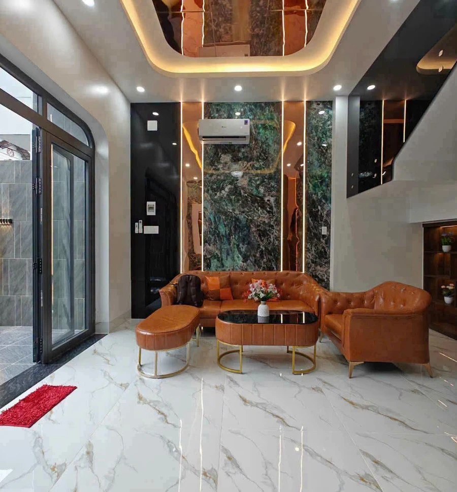 Bán nhà mặt tiền đường Văn Cao 5x25m, 4 phòng ngủ, full nội thất, khu lấn biển Rạch Giá - Ảnh thu nhỏ 3