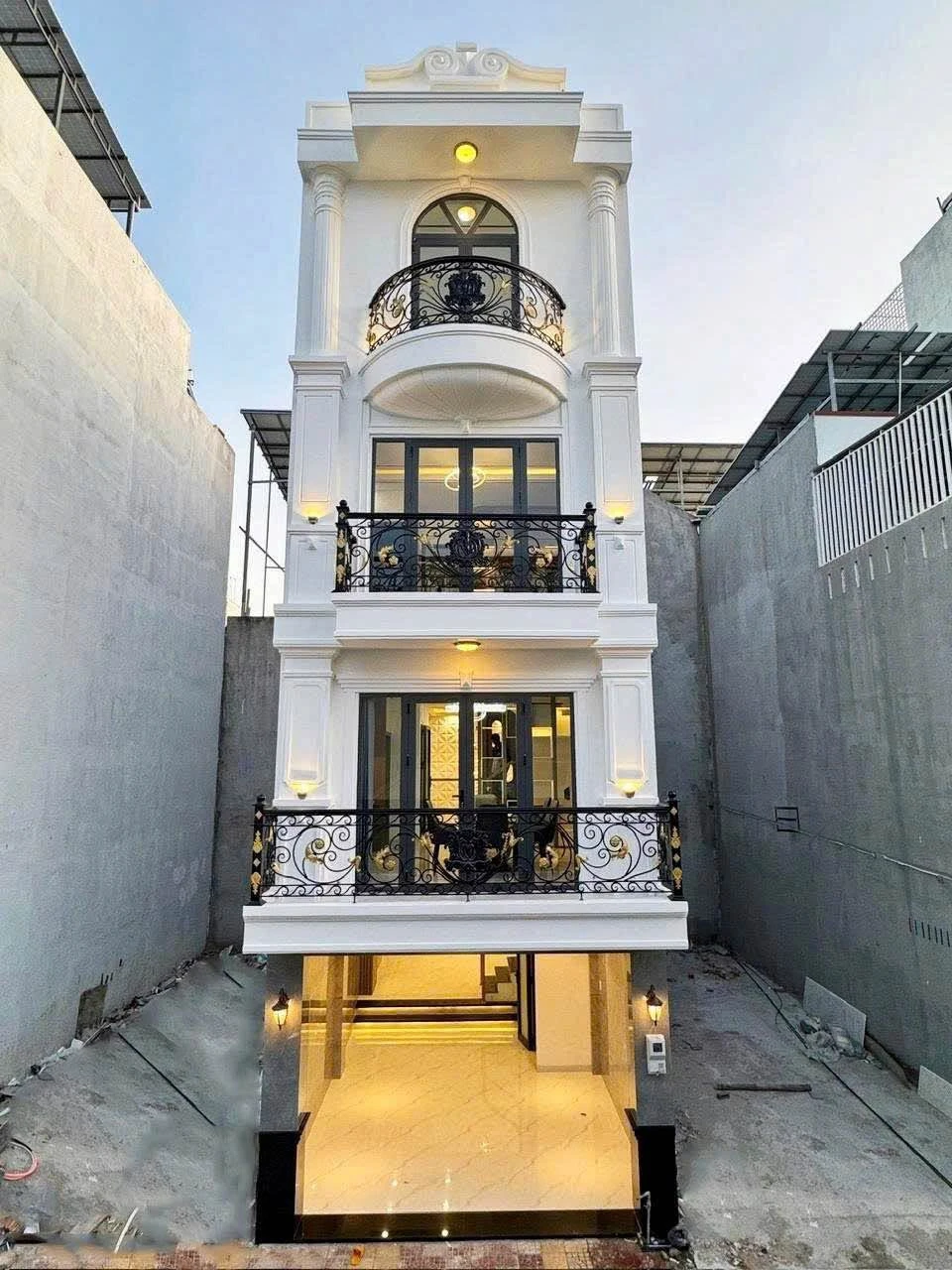 Bán nhà 4PN 49.5m2 đường Bùi Xuân Phái Quận 12 - Ảnh 1